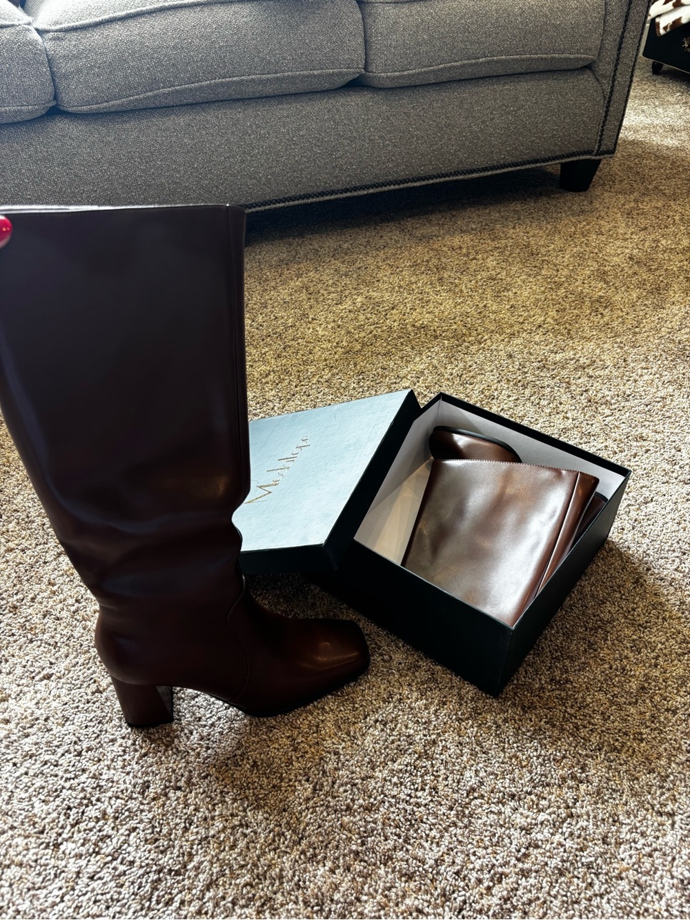 Brown Leather Knee-High Boots🤎